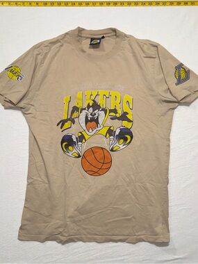Looney tunes laker t shirt with Tasmanian devil